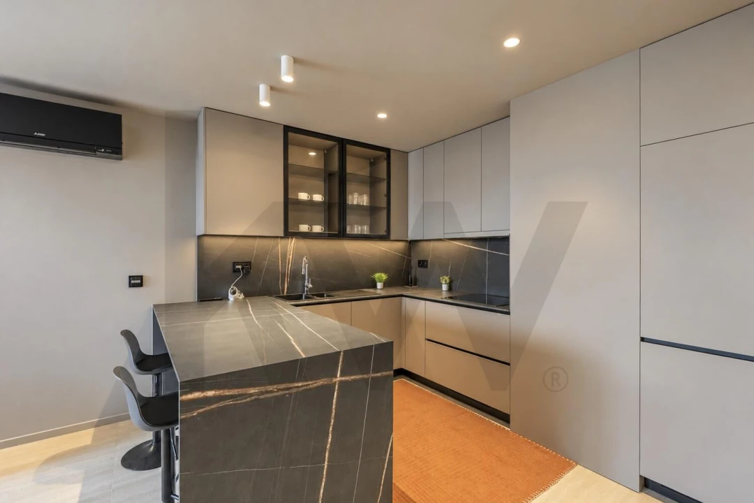 Apartamento T1 para Venda em São Martinho Foto 6