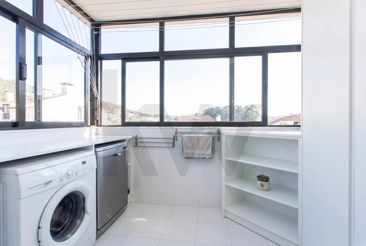 Apartamento T2 para Venda em Baltar Foto 12