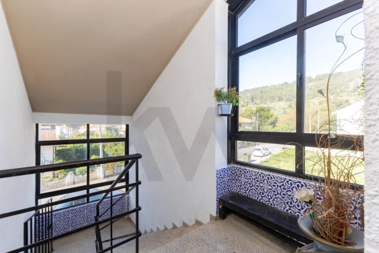 Apartamento T2 para Venda em Baltar Foto 3