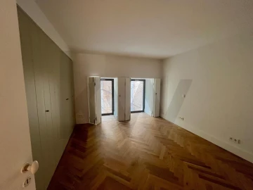 Apartamento T4 para Venda em Beato
