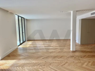 Apartamento T4 para Venda em Beato