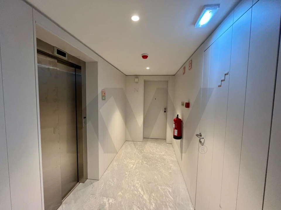 Apartamento T4 para Venda em Beato Foto 16