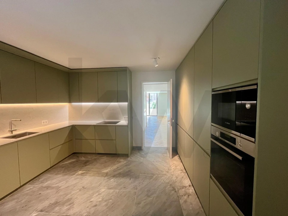 Apartamento T4 para Venda em Beato Foto 8