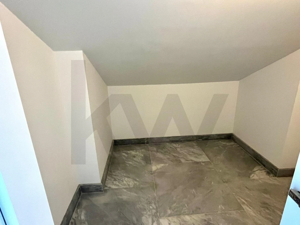 Apartamento T2 para Venda em Beato Foto 18