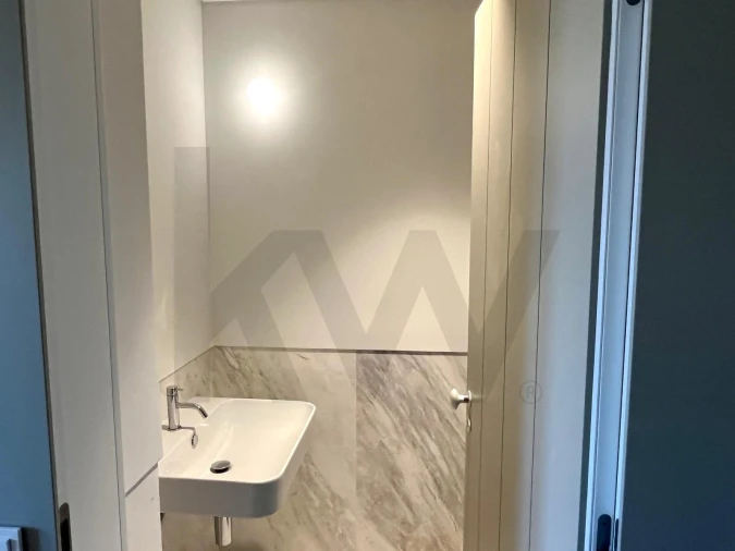 Apartamento T2 para Venda em Beato Foto 4