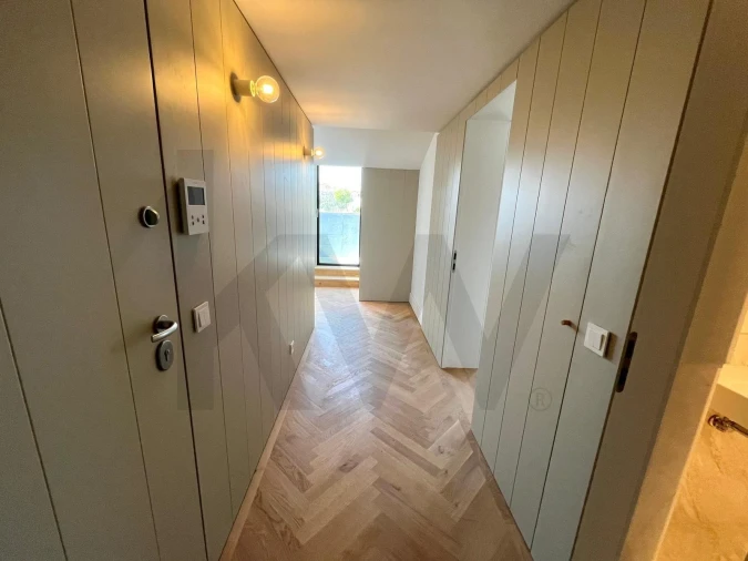 Apartamento T2 para Venda em Beato Foto 3