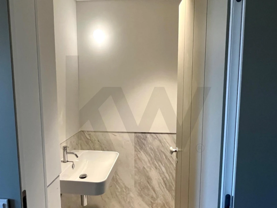 Apartamento T2 para Venda em Beato Foto 4