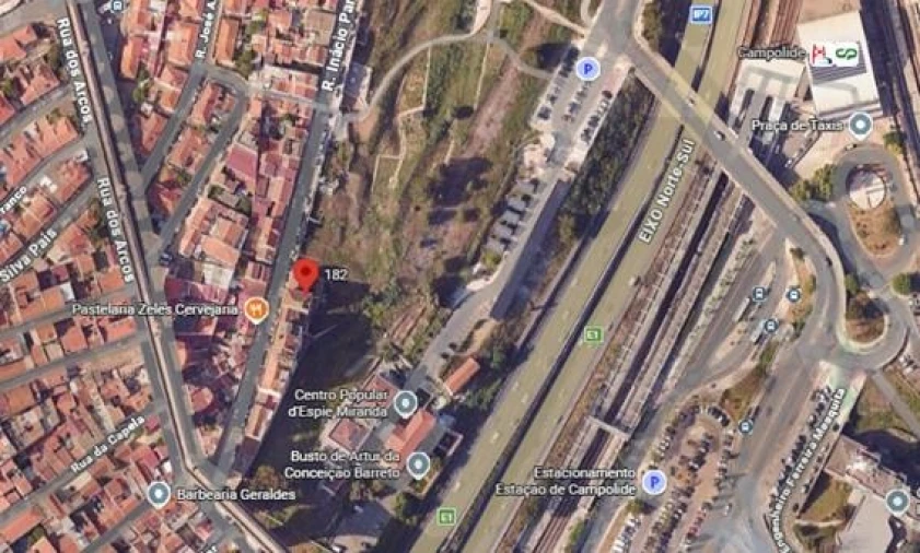 Prédio para Venda em Campolide Foto 7