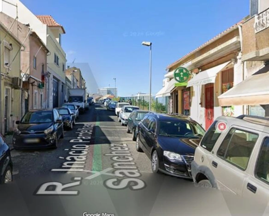 Prédio para Venda em Campolide Foto 2