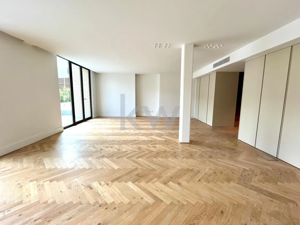 Apartamento T4 para Venda em Beato Foto 3