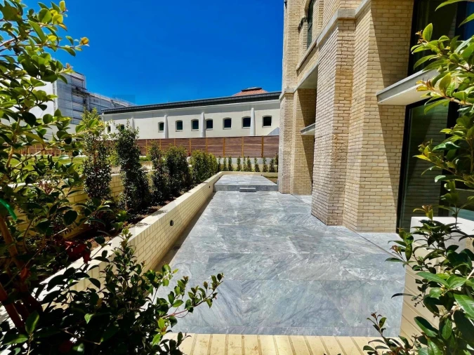 Apartamento T4 para Venda em Beato Foto 4