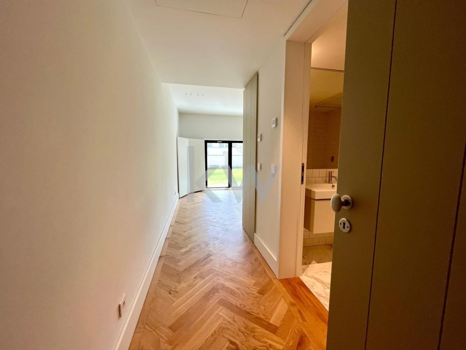 Apartamento T4 para Venda em Beato Foto 17
