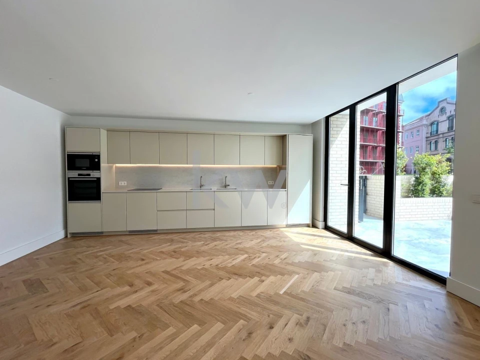 Apartamento T4 para Venda em Beato Foto 2
