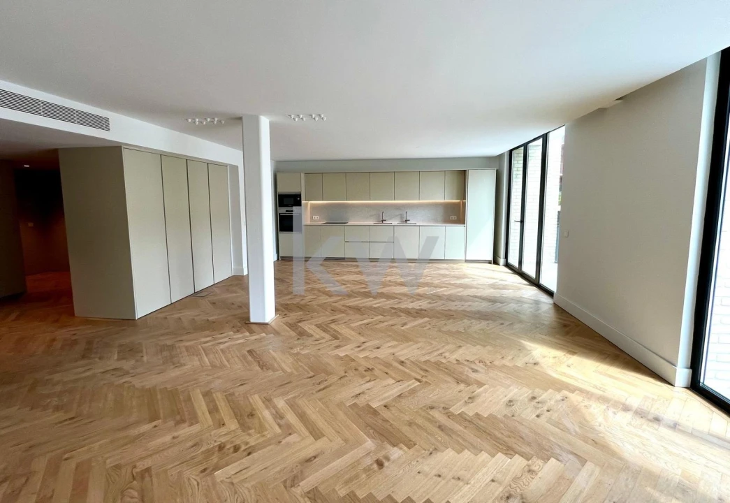 Apartamento T4 para Venda em Beato Foto 5