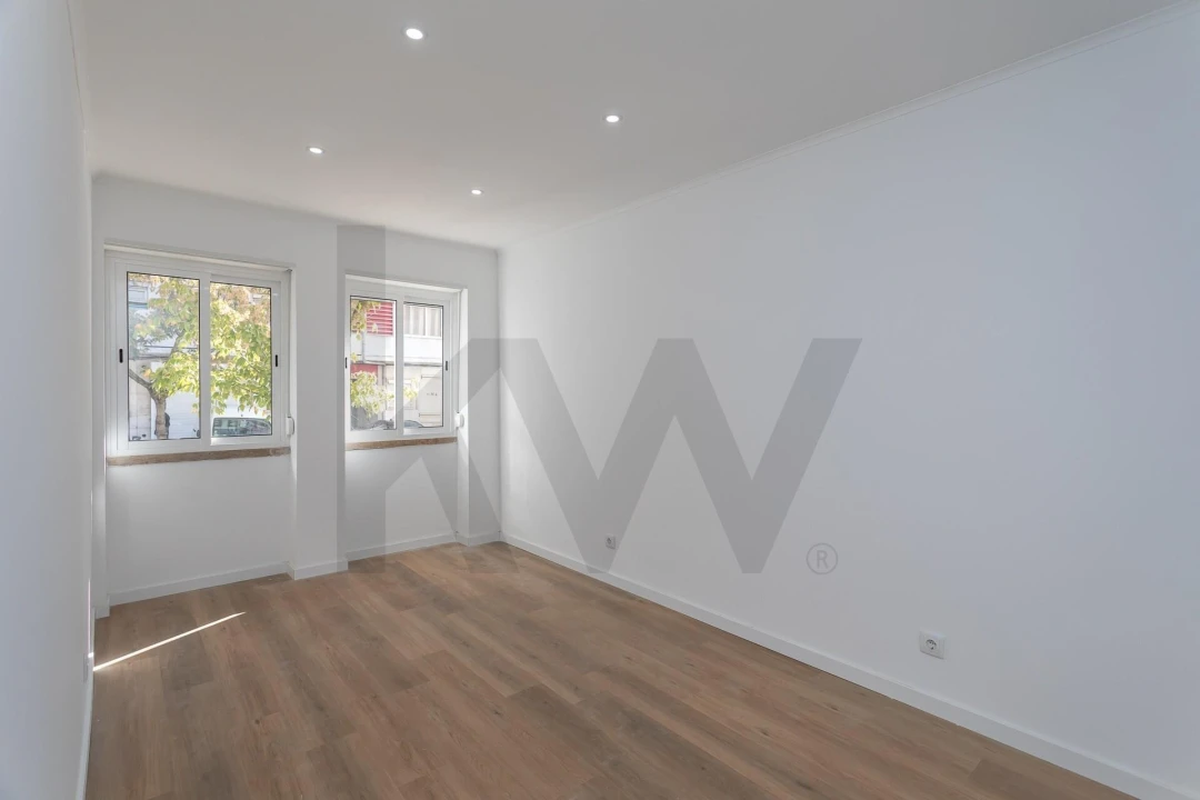 Apartamento T2 para Venda em Falagueira-Venda Nova Foto 8