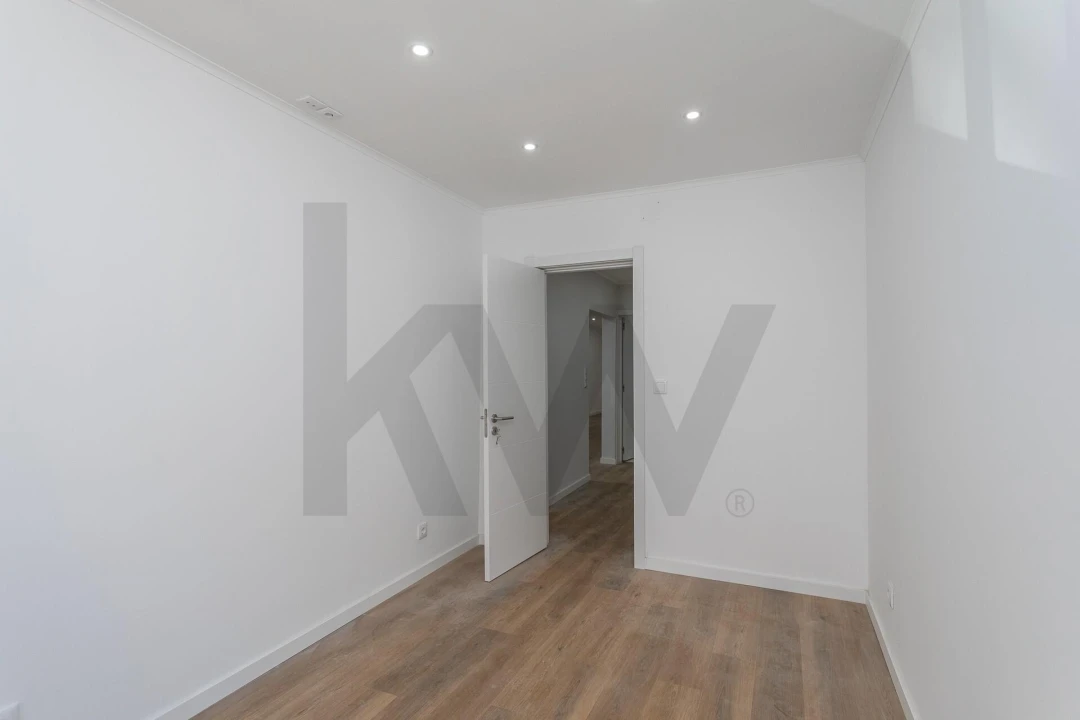 Apartamento T2 para Venda em Falagueira-Venda Nova Foto 7