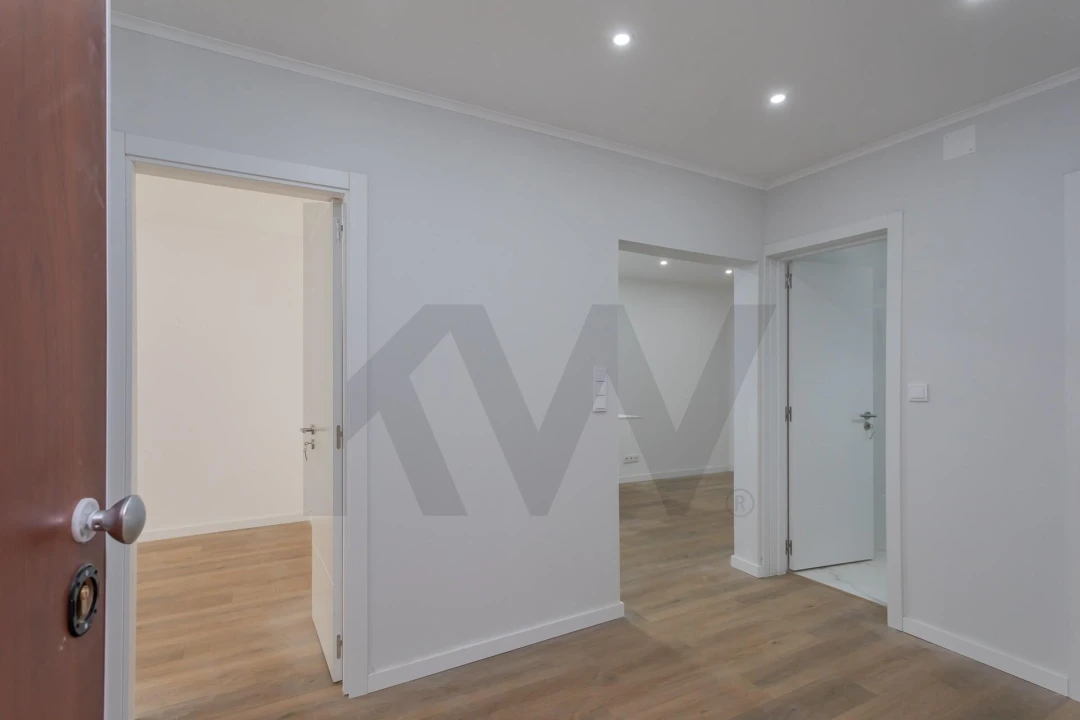 Apartamento T2 para Venda em Falagueira-Venda Nova Foto 1