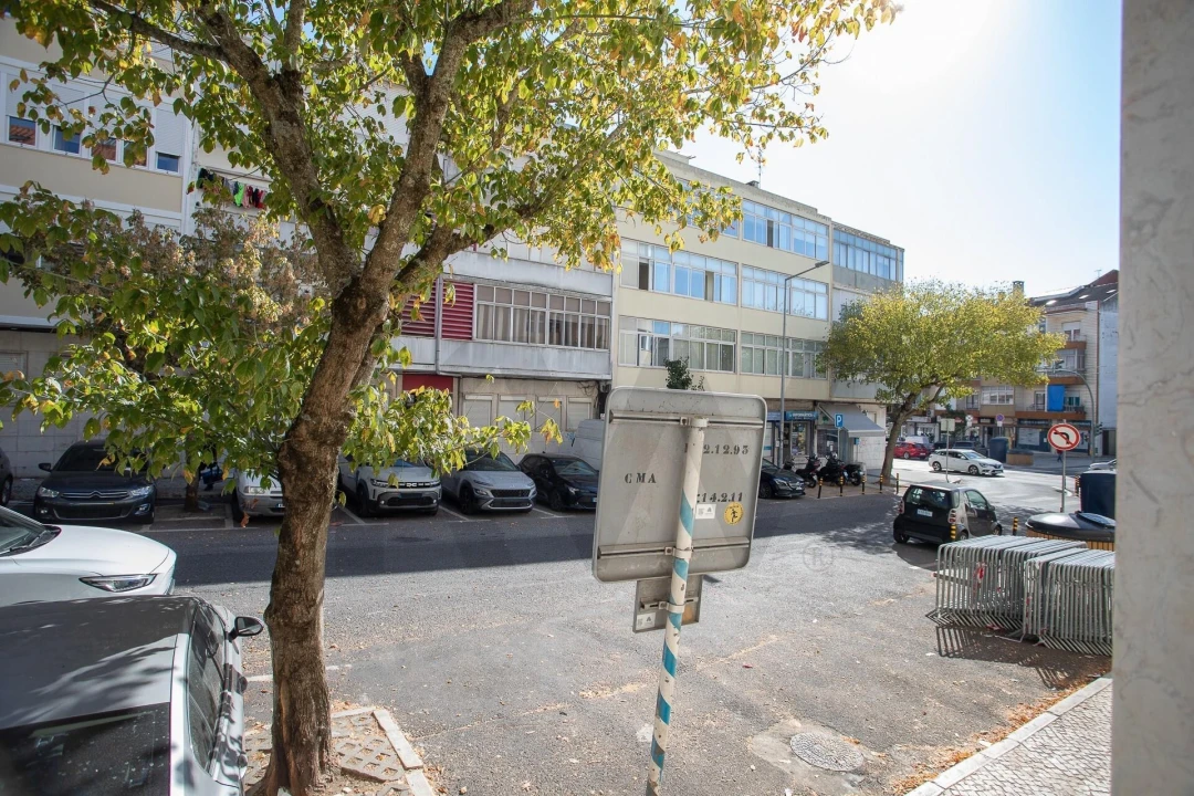 Apartamento T2 para Venda em Falagueira-Venda Nova Foto 21