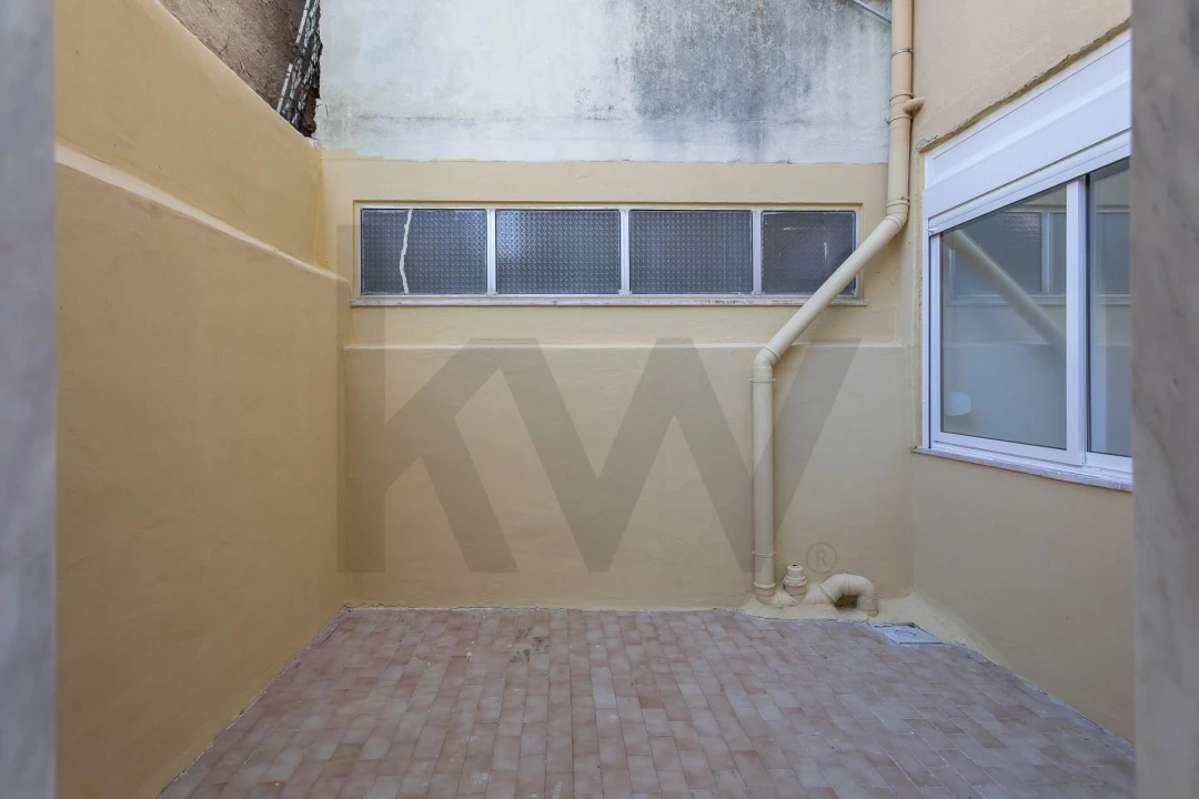 Apartamento T2 para Venda em Falagueira-Venda Nova Foto 16