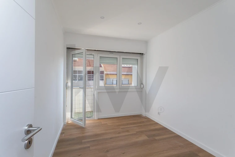 Apartamento T2 para Venda em Falagueira-Venda Nova Foto 6