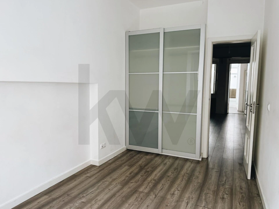Apartamento T1 para Arrendamento em Penha de França Foto 3