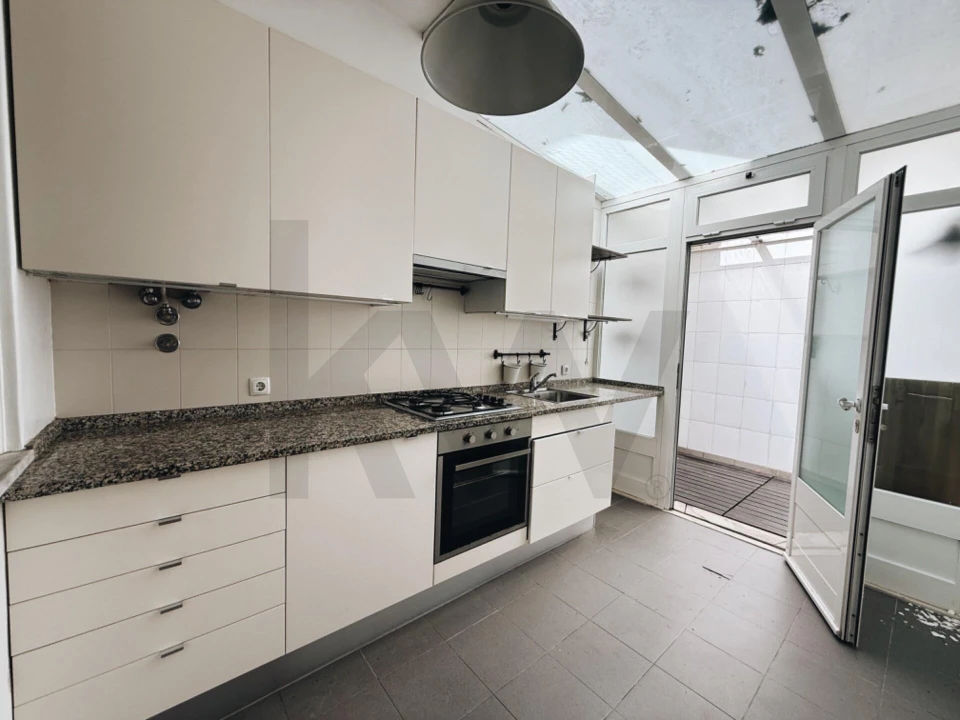 Apartamento T1 para Arrendamento em Penha de França Foto 8
