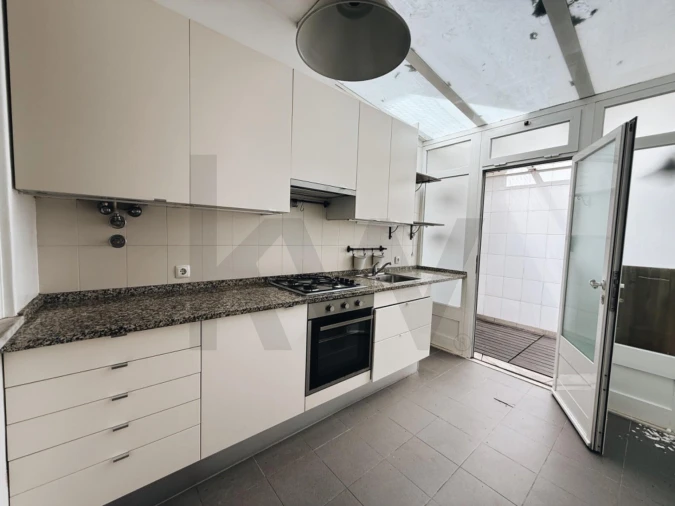 Apartamento T1 para Arrendamento em Penha de França Foto 8
