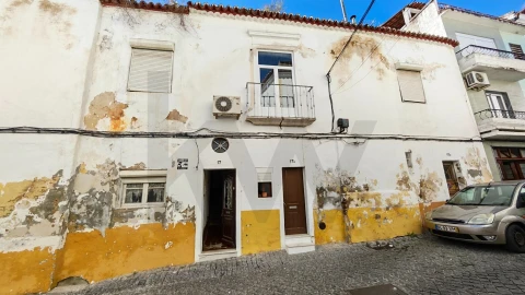 Moradia T7 para Venda em Caia, São Pedro e Alcáçova