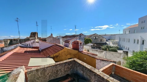 Moradia T7 para Venda em Caia, São Pedro e Alcáçova