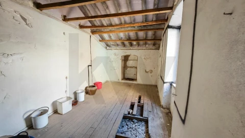 Moradia T7 para Venda em Caia, São Pedro e Alcáçova