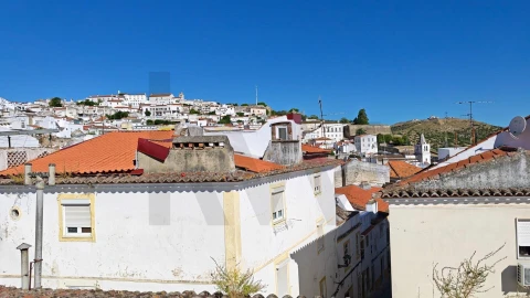 Moradia T7 para Venda em Caia, São Pedro e Alcáçova