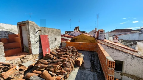 Moradia T7 para Venda em Caia, São Pedro e Alcáçova