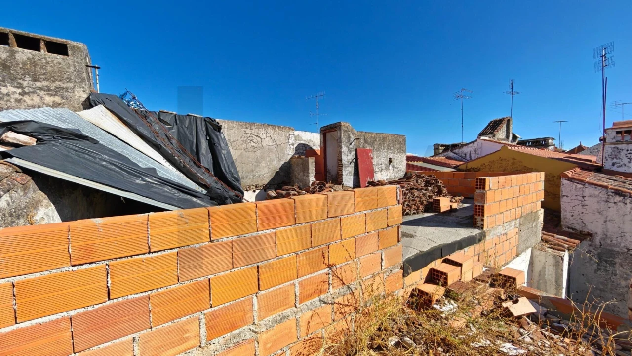 Moradia T7 para Venda em Caia, São Pedro e Alcáçova Foto 52