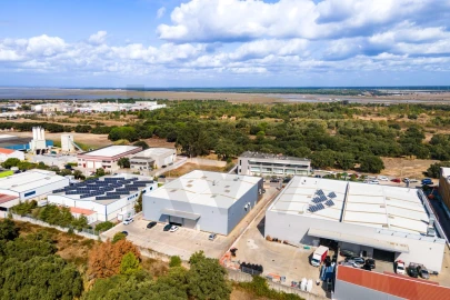 Armazém para Venda em Alcochete