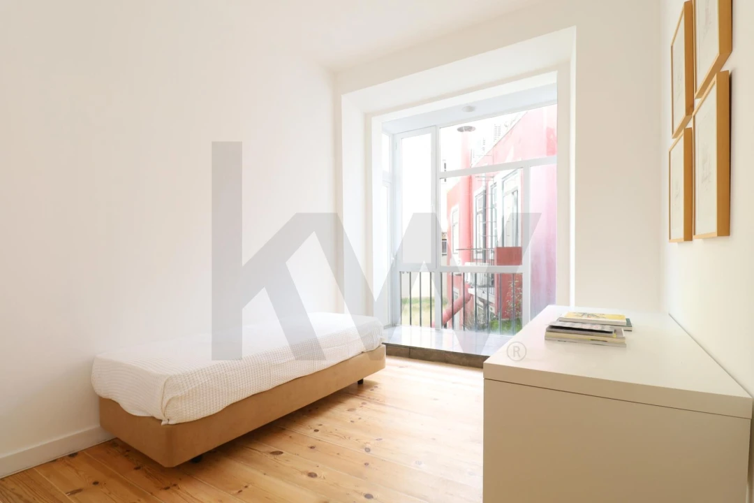 Apartamento T2 para Arrendamento em Misericórdia Foto 31