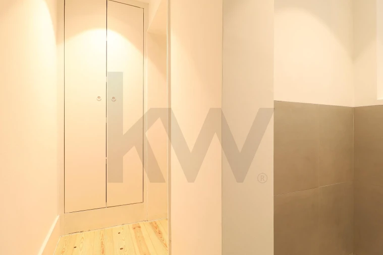 Apartamento T2 para Arrendamento em Misericórdia Foto 24