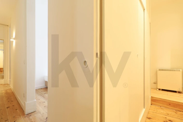 Apartamento T2 para Arrendamento em Misericórdia Foto 19
