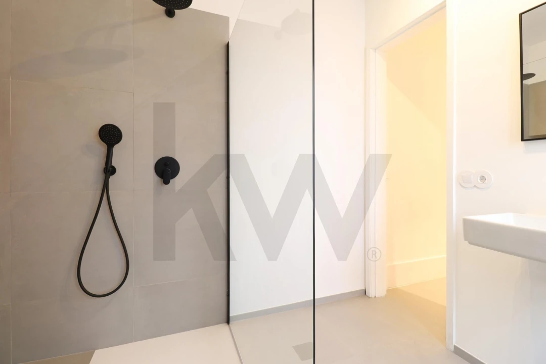 Apartamento T2 para Arrendamento em Misericórdia Foto 27
