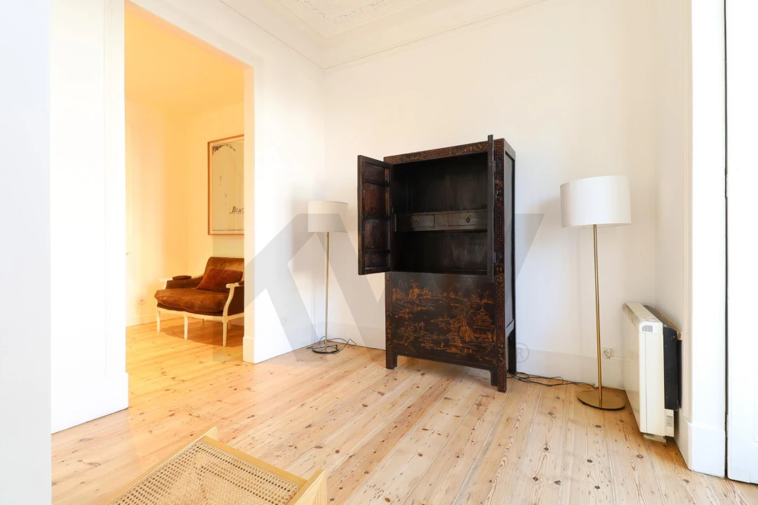 Apartamento T2 para Arrendamento em Misericórdia Foto 8