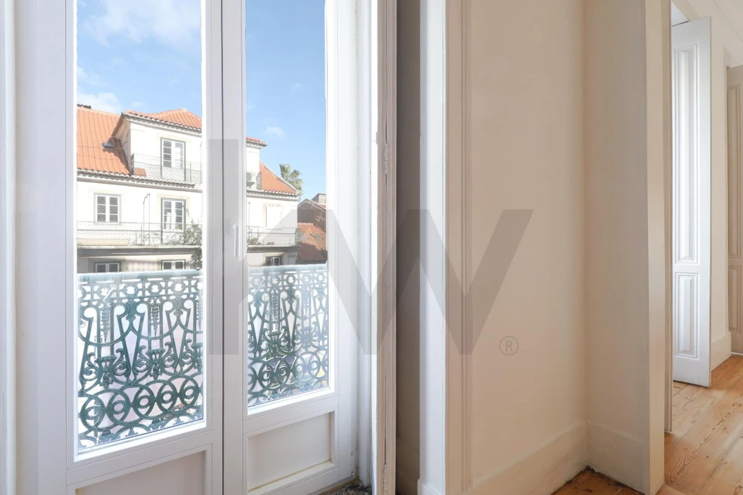 Apartamento T2 para Arrendamento em Misericórdia Foto 5