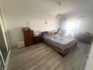 Apartamento T2 para Venda em Carcavelos e Parede