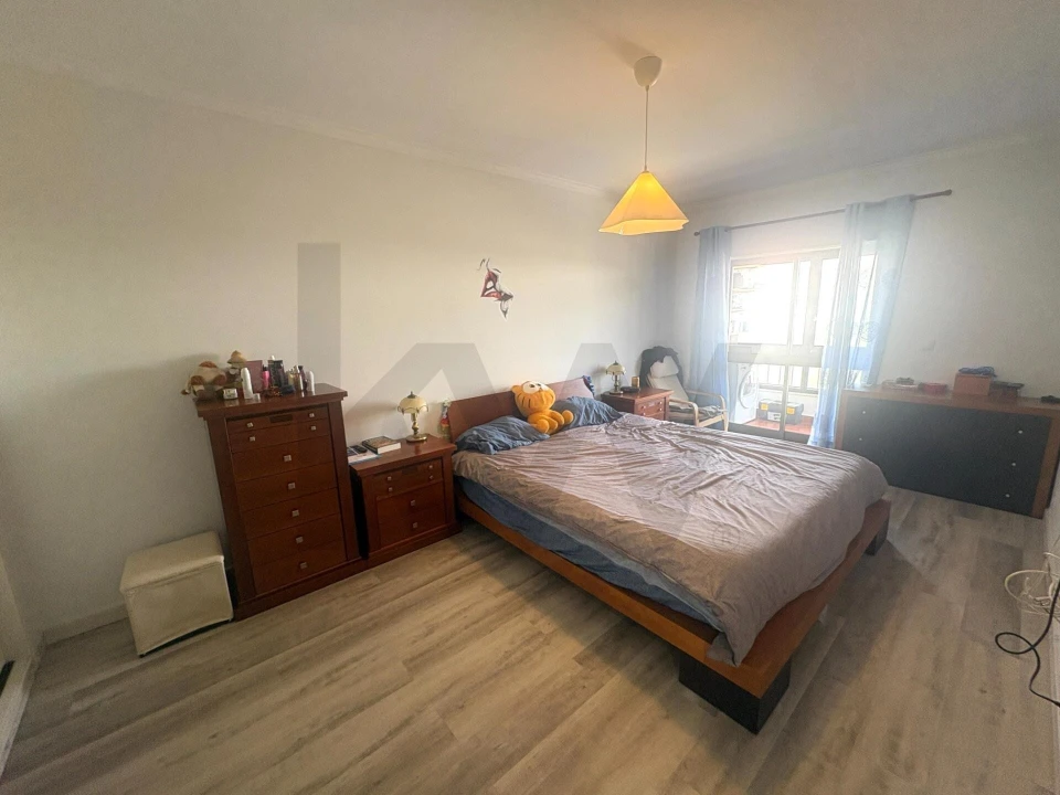 Apartamento T2 para Venda em Carcavelos e Parede Foto 10