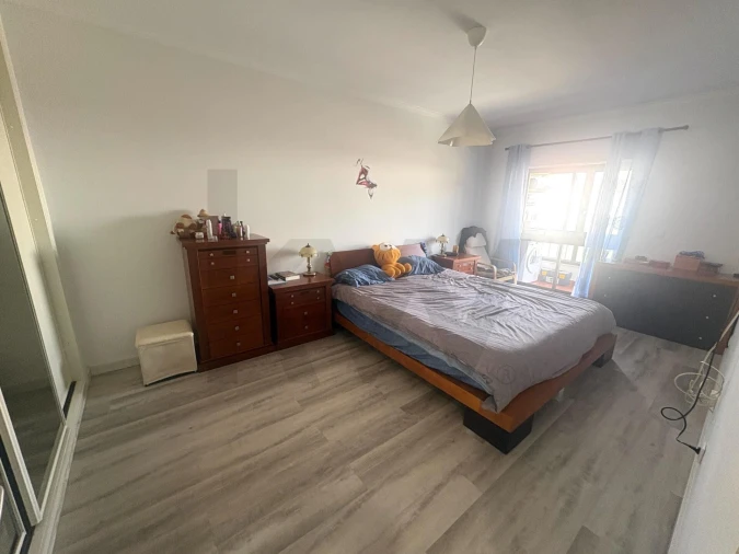 Apartamento T2 para Venda em Carcavelos e Parede Foto 9
