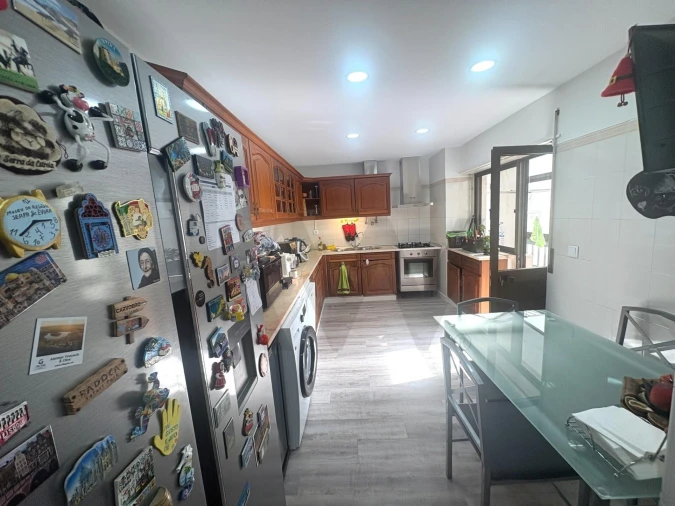 Apartamento T2 para Venda em Carcavelos e Parede Foto 14