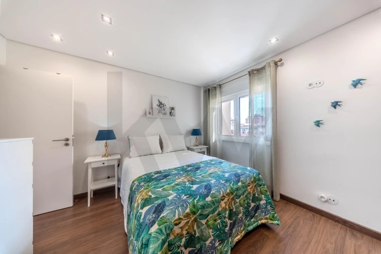 Apartamento T2 para Venda em Queluz e Belas Foto 11