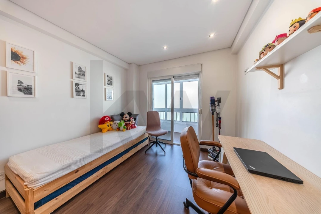 Apartamento T2 para Venda em Queluz e Belas Foto 14