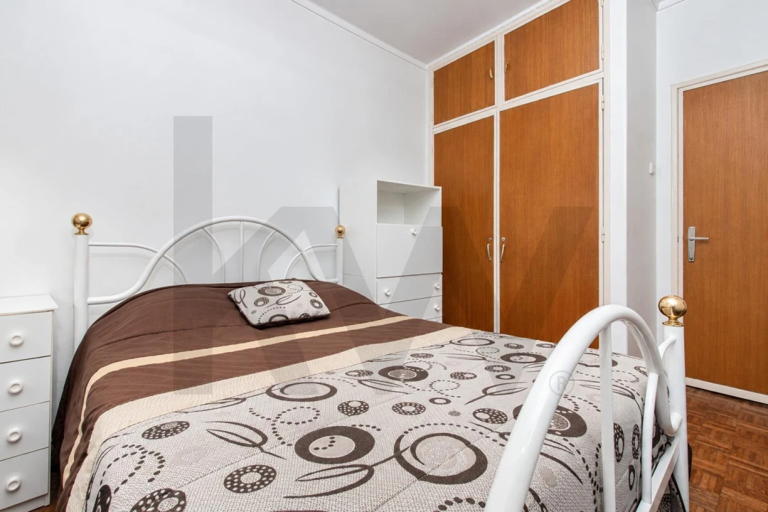 Apartamento T2 para Venda em Vila Franca de Xira Foto 16