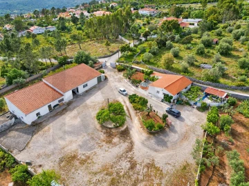 Quinta T2 para Venda em Mira de Aire