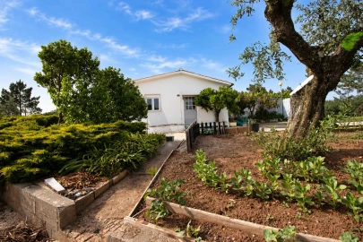 Quinta T2 para Venda em Mira de Aire