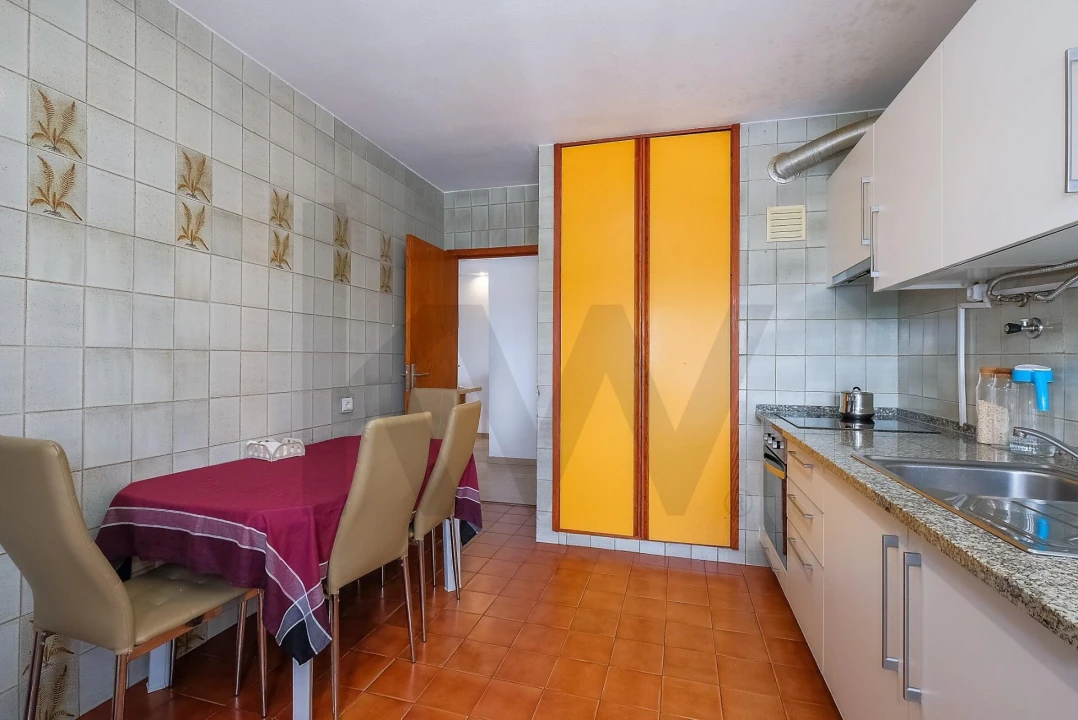 Apartamento T2 para Venda em Algueirão-Mem Martins Foto 5